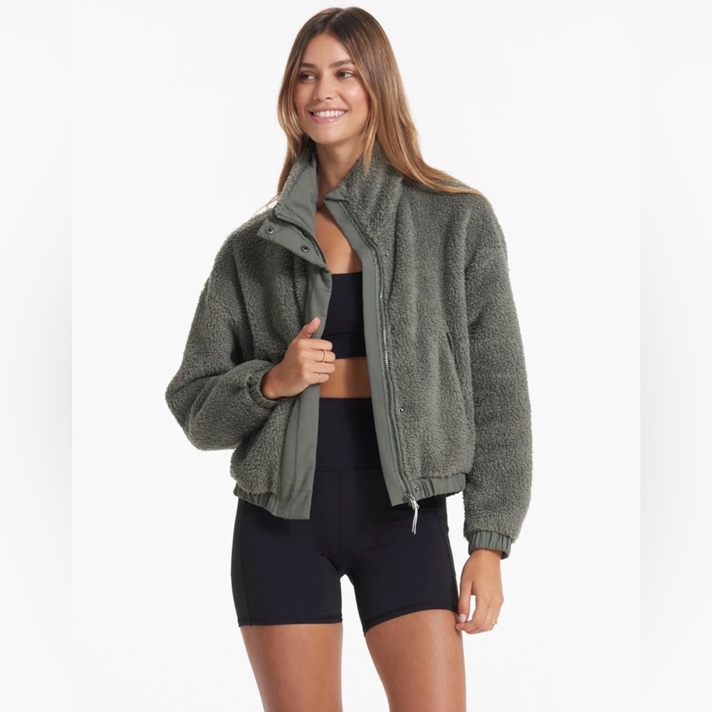 Vuori Women’s Sherpa Jacket in Dusty Pine